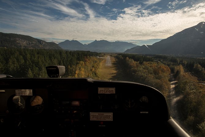 Squamish Explorer Flightseeing Tour - Taking off from Sea to Sky Air