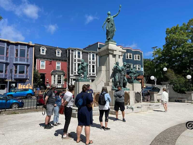 St. John's: Guided Walking Tour of the City - A green pause at Bannerman Park