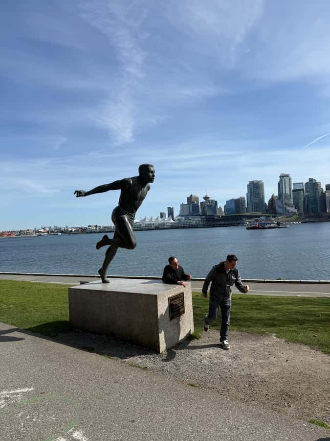 Stanley Park CarTour:SmallGroup/Comfort&CheaperThan BikeTour - Hollow Tree, Third Beach, and Lost Lagoon