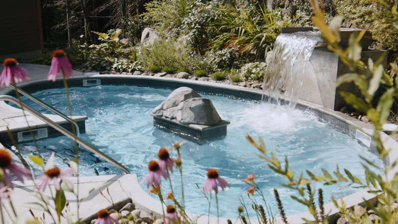 Stoneham: Nordic spa Thermal Experience - Hot tubs, Nordic baths, and the Jacques-Cartier River