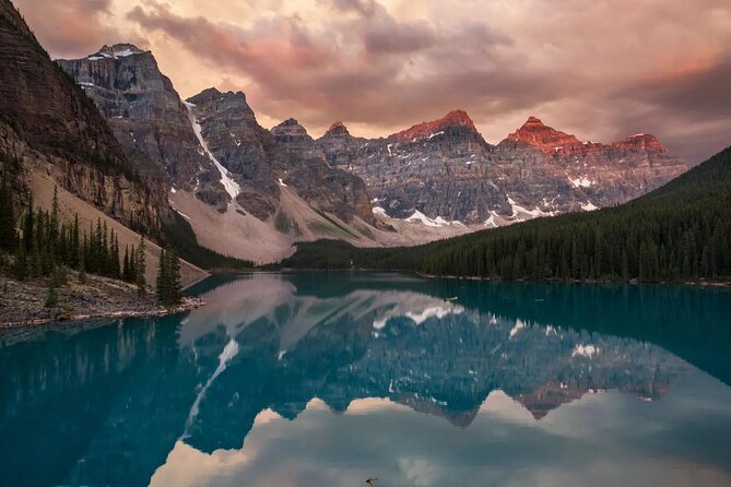 Sunrise Adventure: Alpenglow at Moraine Lake & Lake Louise - At a glance: what makes this sunrise tour useful