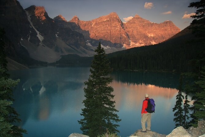 Sunrise Moraine Lake and Lake Louise - Why sunrise makes Moraine Lake worth the alarm