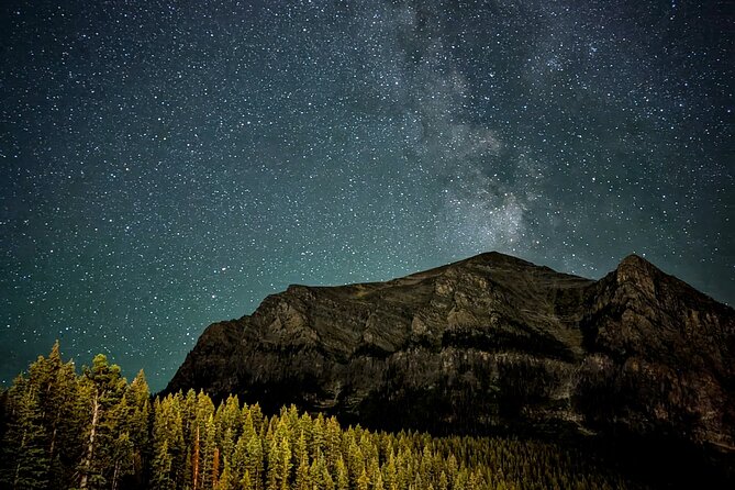 Sunset at Moraine Lake & Stargazing Tour from Canmore/Banff - Dress for the wait, not the forecast