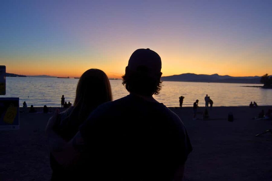 Sunset Bus Tour: Stanley Park & English Bay Photostops - Prospect Point and the Lions Gate Bridge view