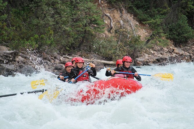 Sunwapta Challenge Whitewater Rafting: Class III Rapids - Equipment, group size, and comfort