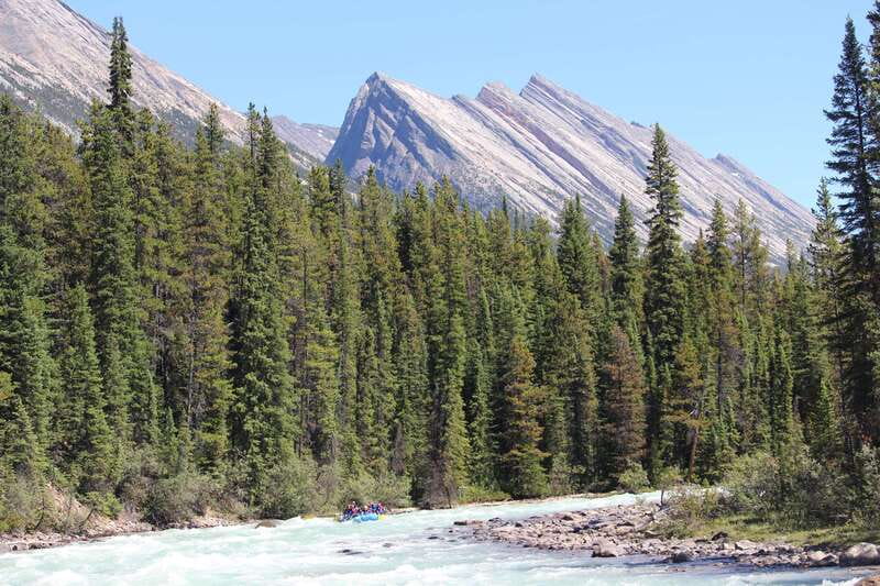 Sunwapta Challenge Whitewater Rafting in Jasper - What the guides add beyond steering