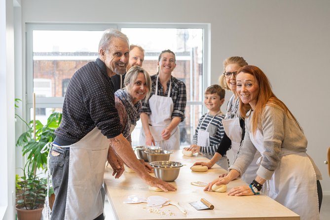 The Bagel Class presents : Montreal Bagel Making Workshop! - Meeting at 5425 Rue de Bordeaux
