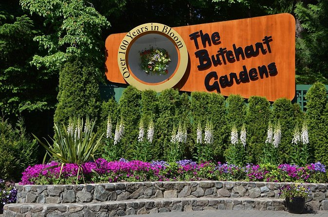 The Butchart Gardens Express Shuttle from Downtown Victoria - Food, shopping, and the Rose Carousel