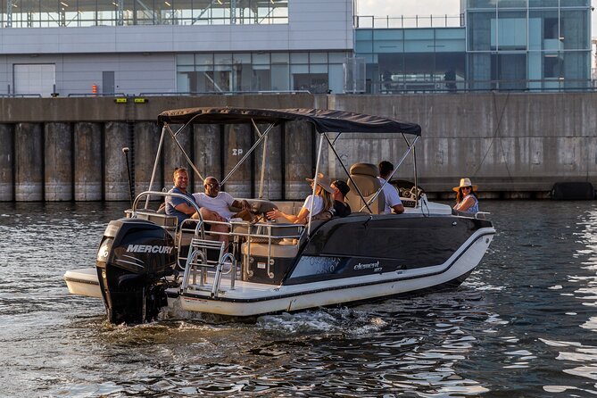 The Ultimate Montreal Boat Tour – Fall Colors Apéro Edition - La Ronde and the Formula 1 island