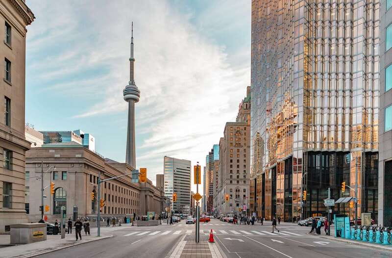 Toronto: 2-Hour Downtown Walking Tour - What the guides add to the experience