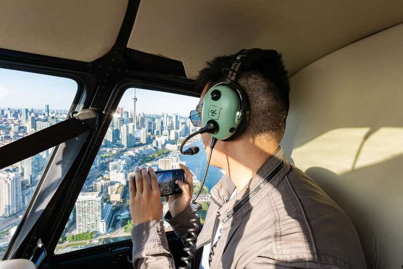 Toronto: City Sightseeing Helicopter Tour - Flying Eye-to-Eye With the CN Tower