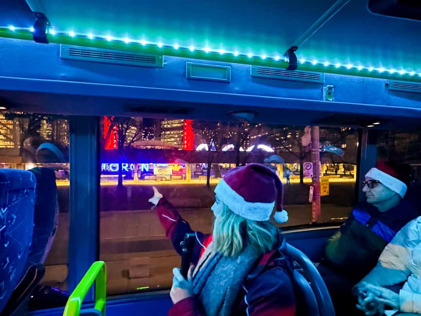 Toronto: Festive Lights Bus Tour - A festive Toronto overview in 90 minutes