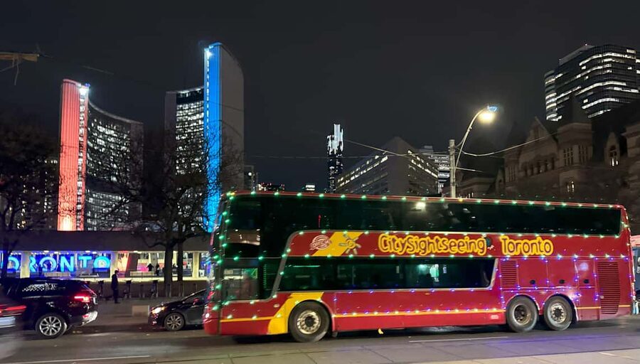 Toronto: Festive Lights Bus Tour - Nathan Phillips Square and Toronto’s civic center
