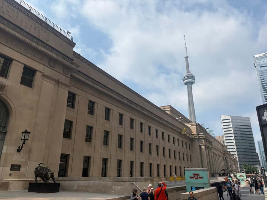 Toronto: Great White North Food Tour - The guide can shape the whole experience
