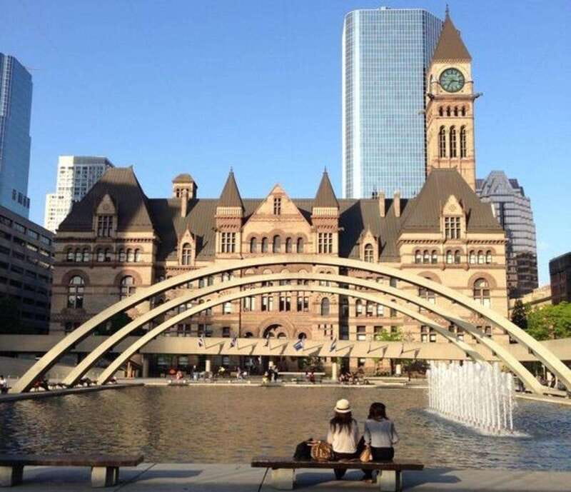 Toronto: Guided Walking Tour of Must-See Attractions - A useful first look at Toronto’s inner city