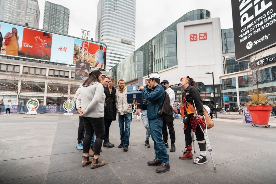 Toronto: Hollywood North Experience Film & TV Tour - Old City Hall, City Hall, and Nathan Phillips Square