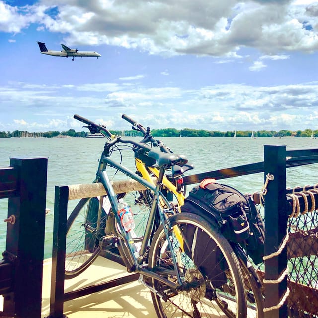 Toronto Islands: Sunrise Breakfast Bicycle Tour - The return ferry and final ride