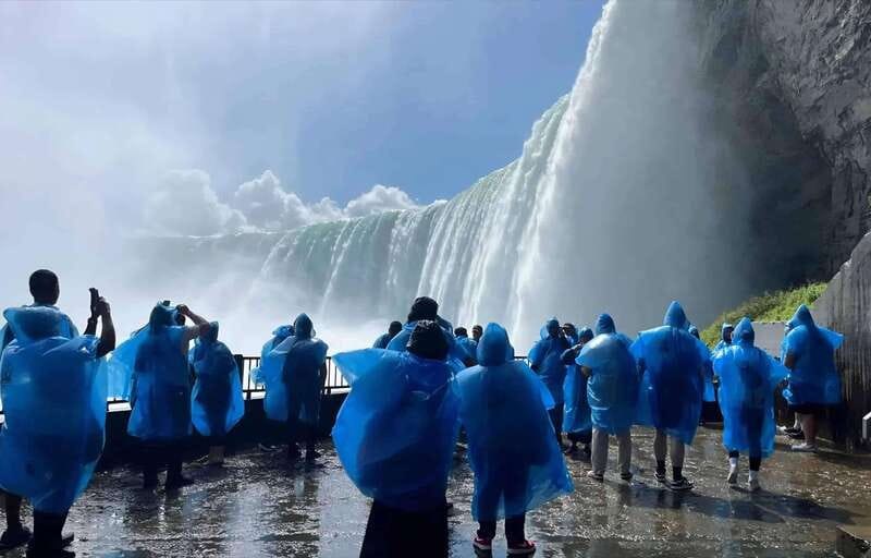 Toronto: Niagara Falls, Boat Ride & Journey Behind the Falls - Why this Toronto to Niagara trip works