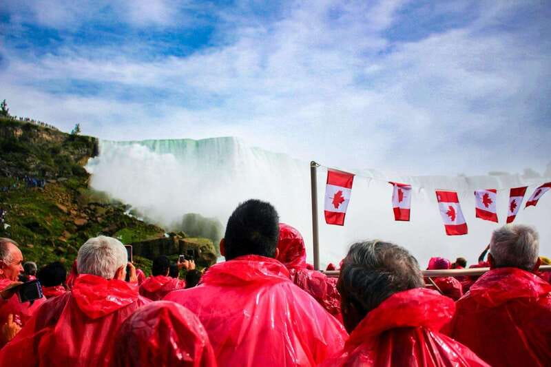 Toronto: Niagara Falls Day Tour with Optional Boat Cruise - Pickup in Toronto and the road to Niagara