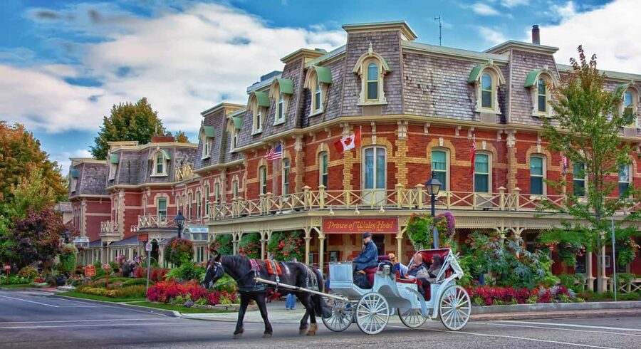 Toronto: Niagara Falls & NOTL Heritage Town Guided Day Tour - Key points to know before you book
