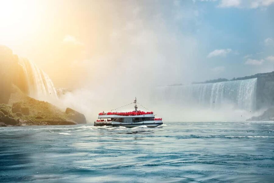 Toronto: Niagara Falls & NOTL Heritage Town Guided Day Tour - The Niagara Parkway, power stations, and Whirlpool