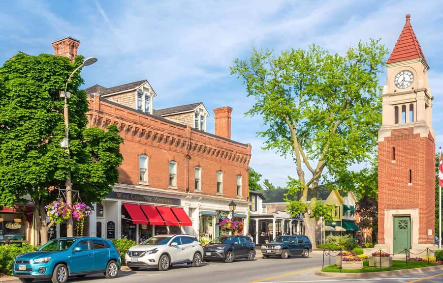 Toronto: Niagara-on-the-Lake, Wine Tasting & Chocolate Tour - Timing, weather, and practical advice