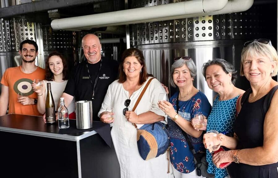 Toronto: Niagara-on-the-Lake, Wine Tasting & Chocolate Tour - A quick stop at the Living Water Wayside Chapel