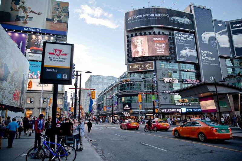 Toronto: Small Group Night Tour with Harbour Boat Cruise - Harbourfront Centre and the Lake Ontario cruise