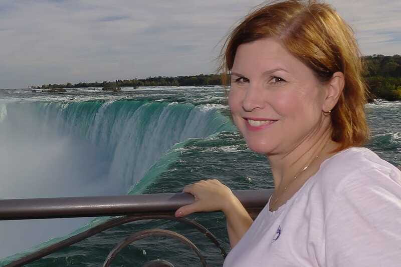 Toronto: Splendours of Niagara Falls Small Group Tour w/Boat - Whirlpool Rapids add a change of pace