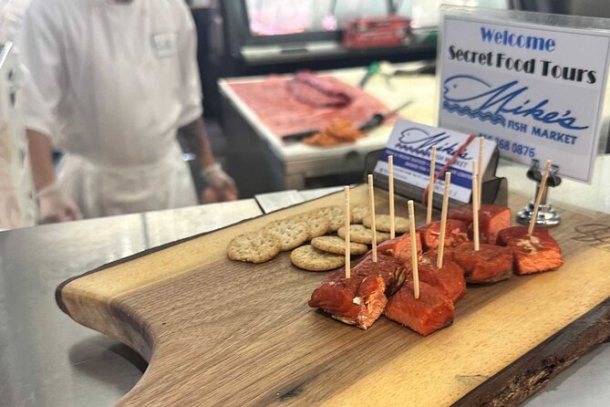 Toronto: St Lawrence Market Food Tour with 6 Food Tastings - Price, group size, and overall value