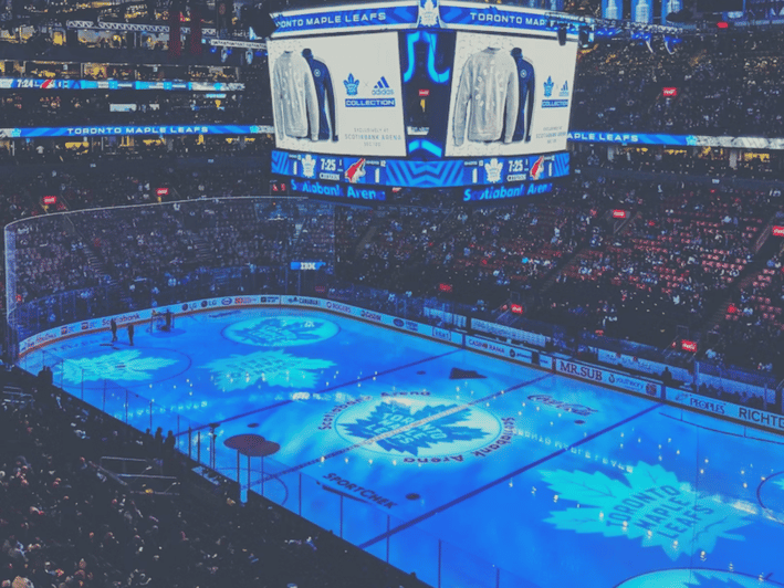 Toronto: Toronto Maple Leafs Game Ticket at Scotiabank Arena - Getting into Scotiabank Arena with your phone
