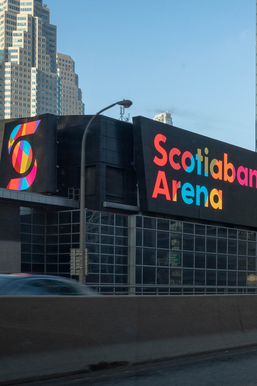 Toronto: Toronto Maple Leafs Game Ticket at Scotiabank Arena - The crowd is part of the ticket