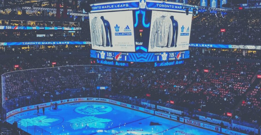 Toronto: Toronto Maple Leafs Game Ticket at Scotiabank Arena - Choosing between budget, regular, and premium seats