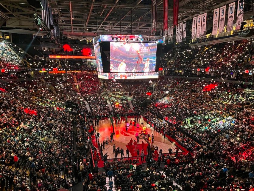 Toronto: Toronto Raptors NBA Game Ticket at Scotiabank Arena - Choosing between budget, regular, and premium seats