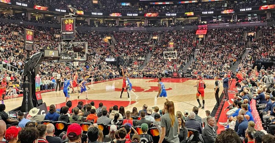 Toronto: Toronto Raptors NBA Game Ticket at Scotiabank Arena - From mobile ticket to arena seat