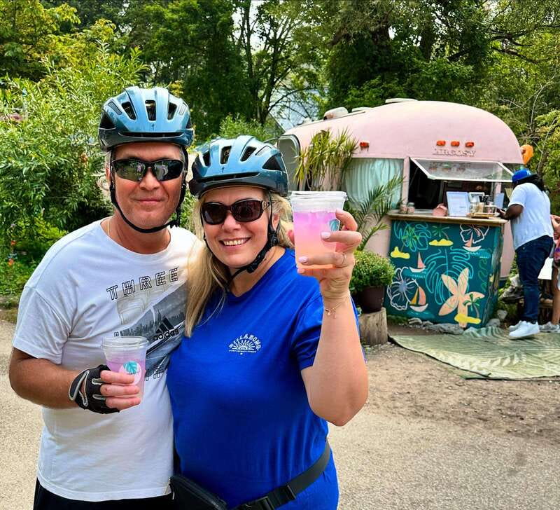 Toronto Waterfront and Islands Guided Bicycle Tour - The guides make the ride personal