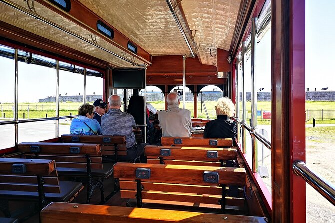Trolley City Tour of Kingston - Queen’s University and St. Mary’s Cathedral