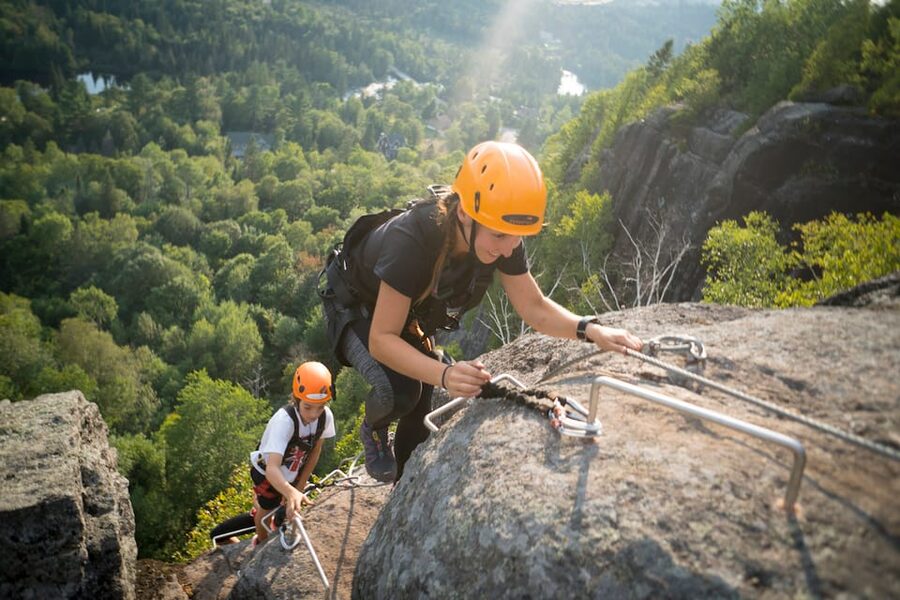 Tyroparc: Via Ferrata and Hiking in the Laurentians - Bridges and obstacles above the ground