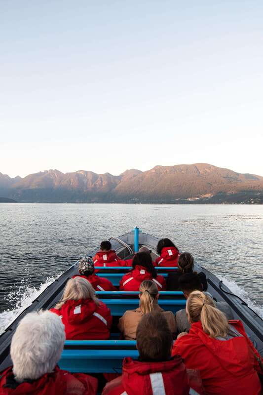 Vancouver: Boat to Bowen Island on UNESCO Howe Sound Fjord - What the captain adds to the ride