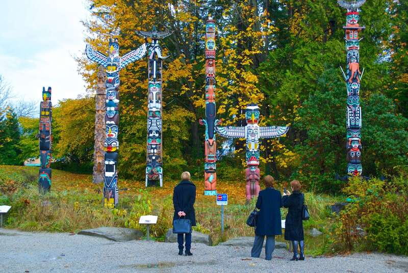 Vancouver: City + Lookout Tour & Option to Add YVR Drop-Off - Granville Island’s food and craft stop