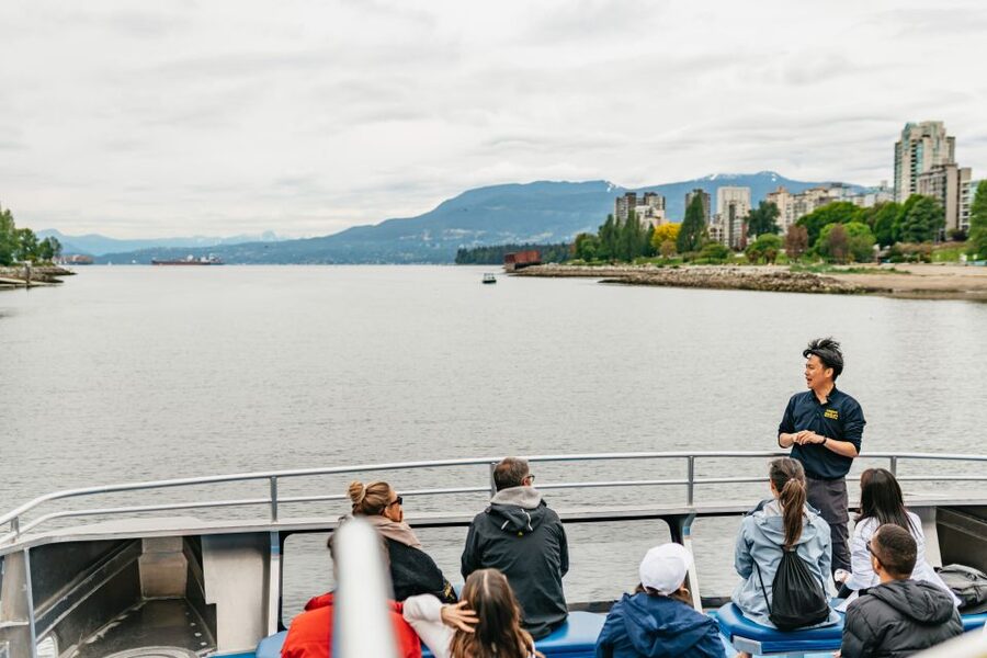 Vancouver: Covered Whale Watching Adventure with Free Photos - Free photos change how you watch