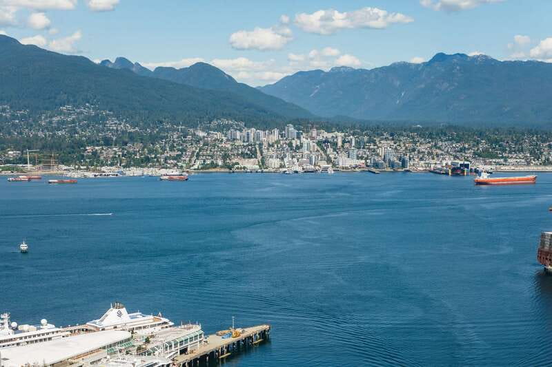 Vancouver: Entry Ticket for the Vancouver Lookout - Arriving at 555 W. Hastings Street