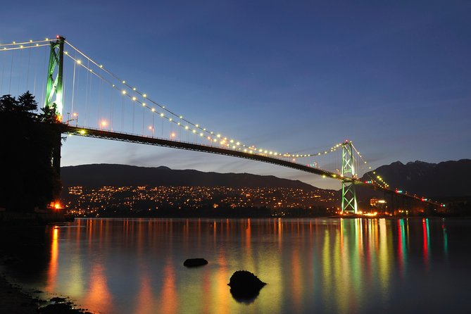 Vancouver Evening Dinner Cruise - A sunset cruise that makes dinner part of the sightseeing