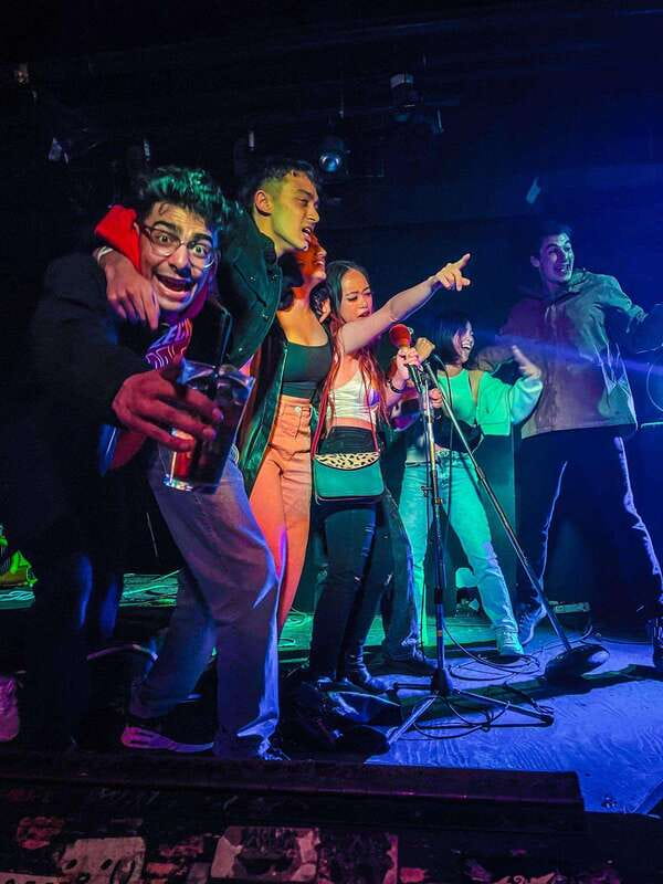 Vancouver: Gastown Pub Crawl - Booking flexibility and practical details