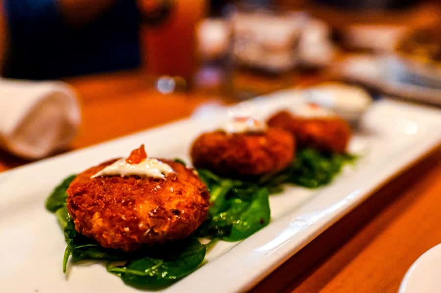 Vancouver: Guided Food and City History Tour - What the guides add to the meal
