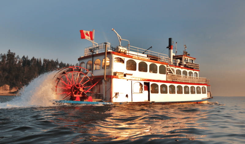 Vancouver: Harbor Sightseeing Cruise - Seeing Vancouver from the working harbor