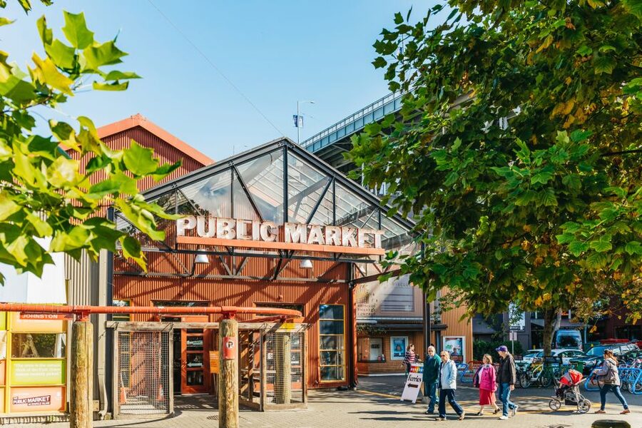 Vancouver: Hop-on Hop-off Sightseeing Tour with 10 Stops - Granville Island rewards a longer break