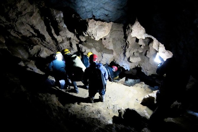 Vancouver Island Multi-Cave Experience - Who will enjoy this most