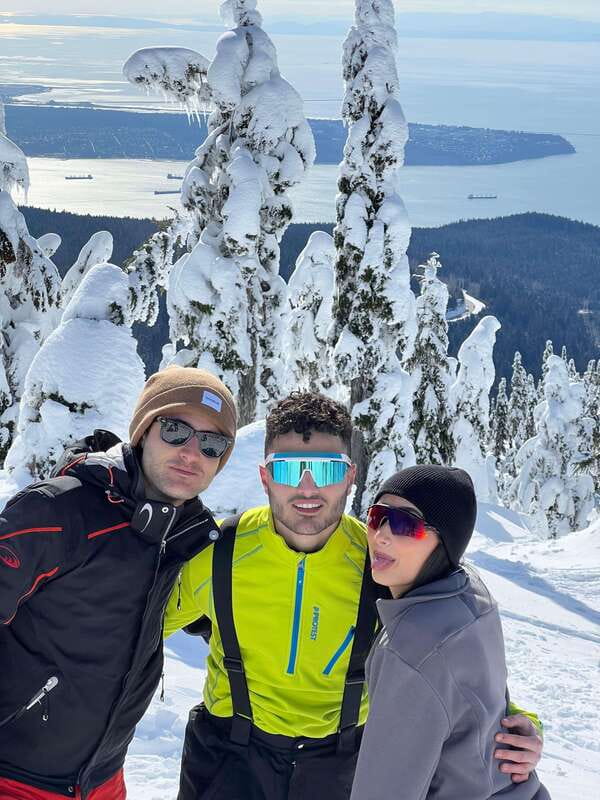 Vancouver: North Shore Mountains Snowshoeing with Transfer - Walking through snowy forests and open meadows