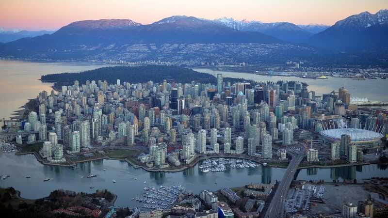 Vancouver: Private Walking Tour with a Local - Who should book this Vancouver experience